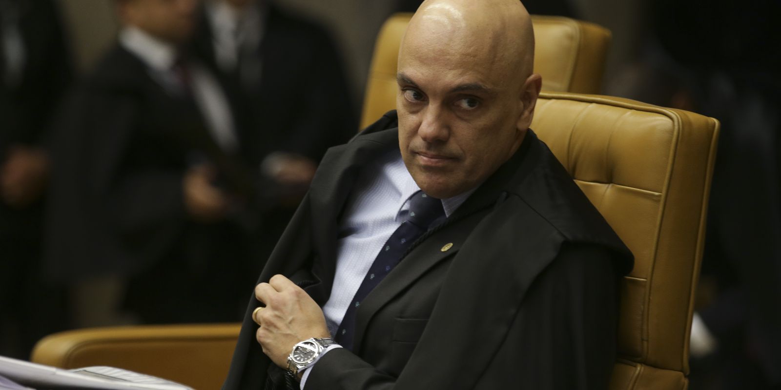 STF concede 48h para tribunais justificarem pagamentos a magistrados acima do teto