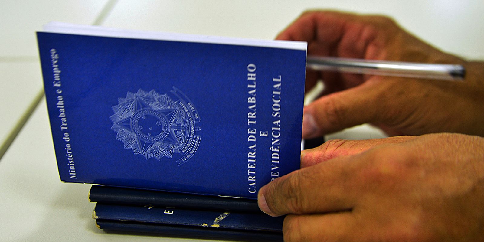 Brasil cria 58,5 mil postos de trabalho em julho conforme dados do Caged
