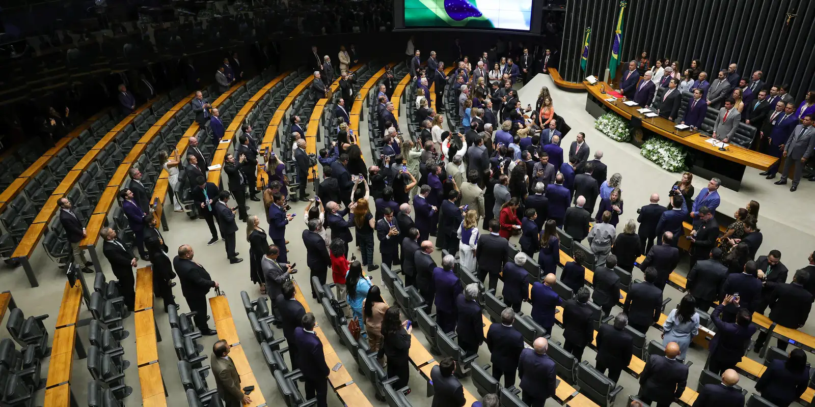 Taxa das blusinhas: congresso vota nesta segunda medida provisória crucial