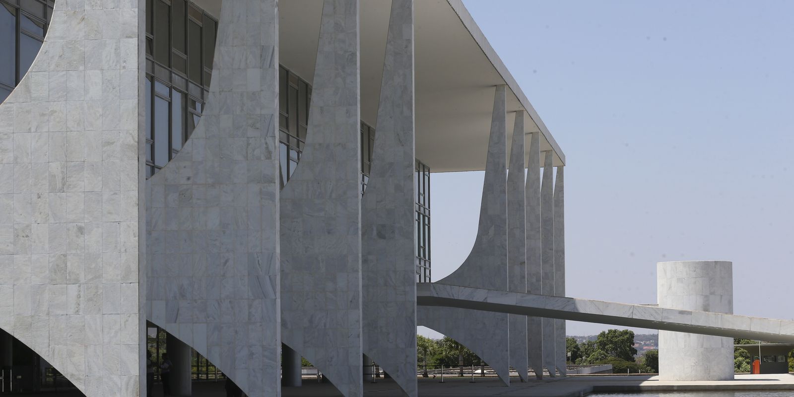 Veja quais são as responsabilidades dos cargos do Poder Executivo