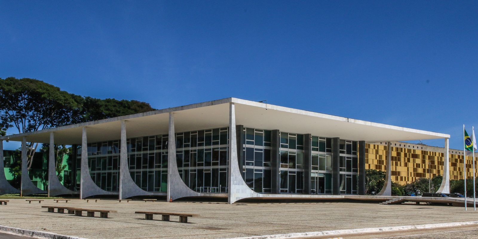 Flávio Dino aciona Polícia Federal após TCU identificar R$ 55 milhões em fraudes nas emendas Pix