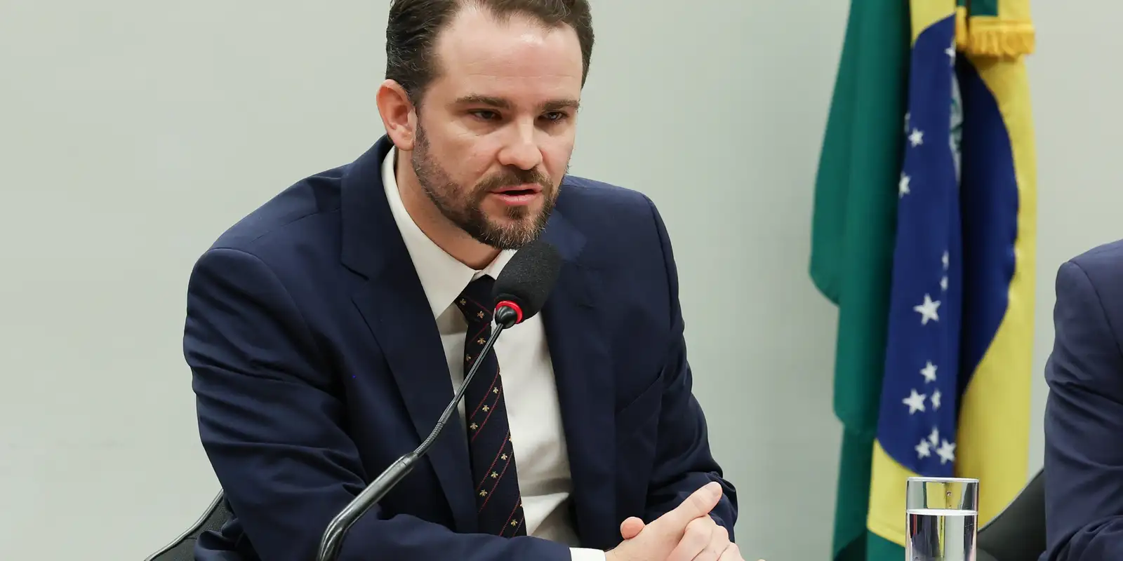 Fazenda autoriza R$ 12,9 bilhões em operações de crédito para estados
