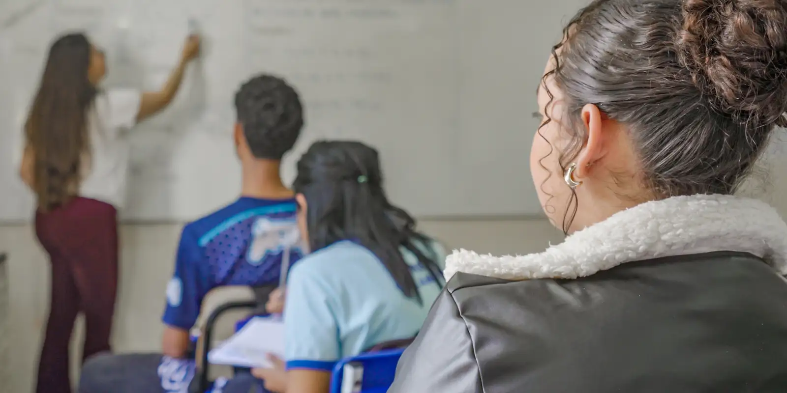Gravidez na adolescência reduz a autonomia e o futuro de jovens brasileiras