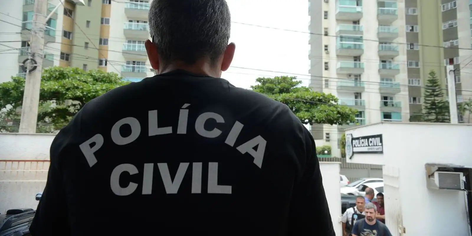 Operação combate lavagem de dinheiro do Comando Vermelho em clube e pousada no Rio