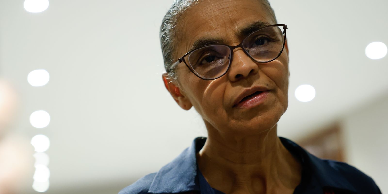 Candidata Marina Silva sofre intimidação durante caminhada política na capital paulista