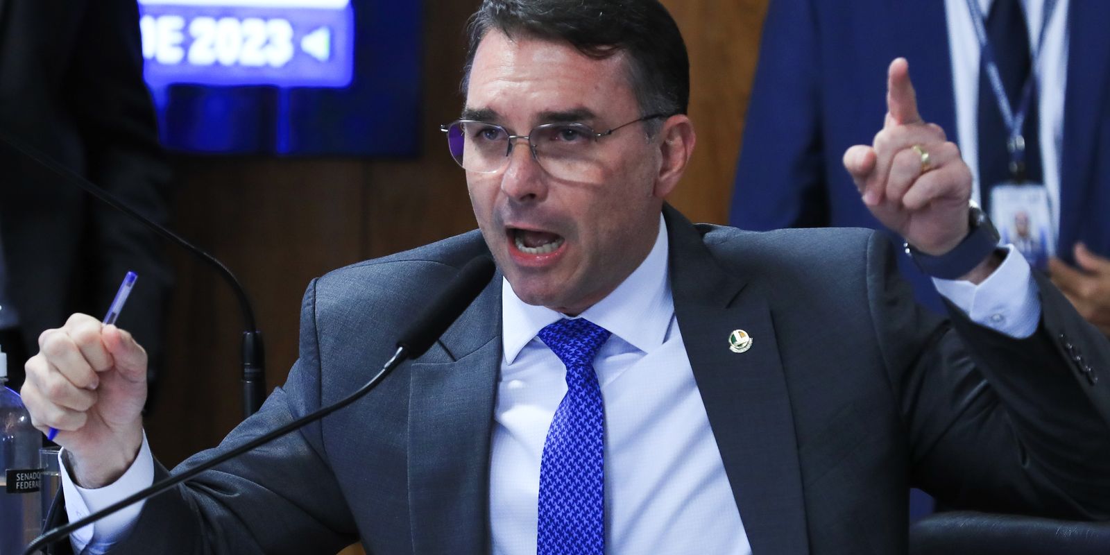 Partido Missão solicita ao TSE investigação sobre filiação falsa de Flávio Bolsonaro