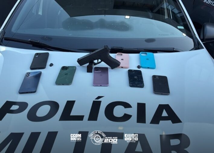 PM prende dois homens e recupera celulares roubados no Itaim Paulista