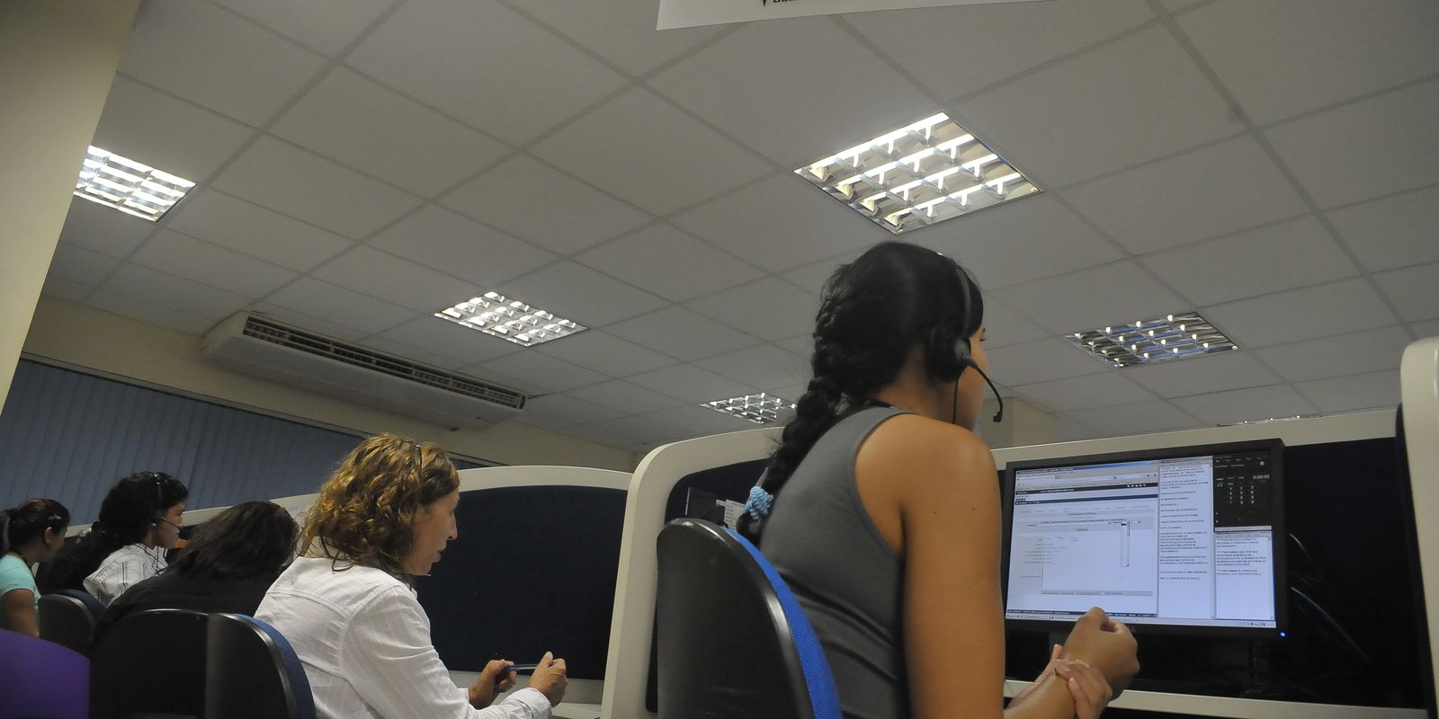 Polícia Civil registra 783 mil casos de atendimento à mulher em todo o país em 2025