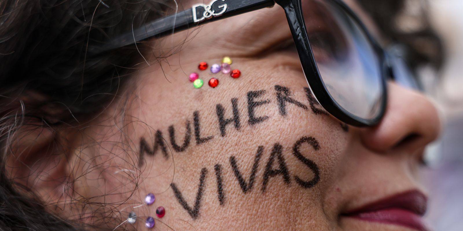 Polícia Civil cria projeto Salas Lilás para atender mulheres vítimas de violência no Rio