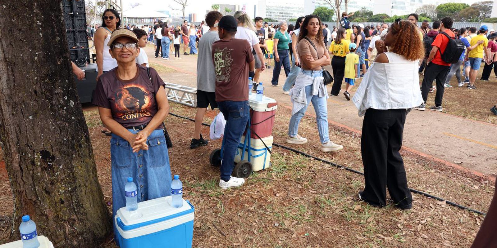 Ambulantes transformam 7 de Setembro em palco de luta por sustento em Brasília