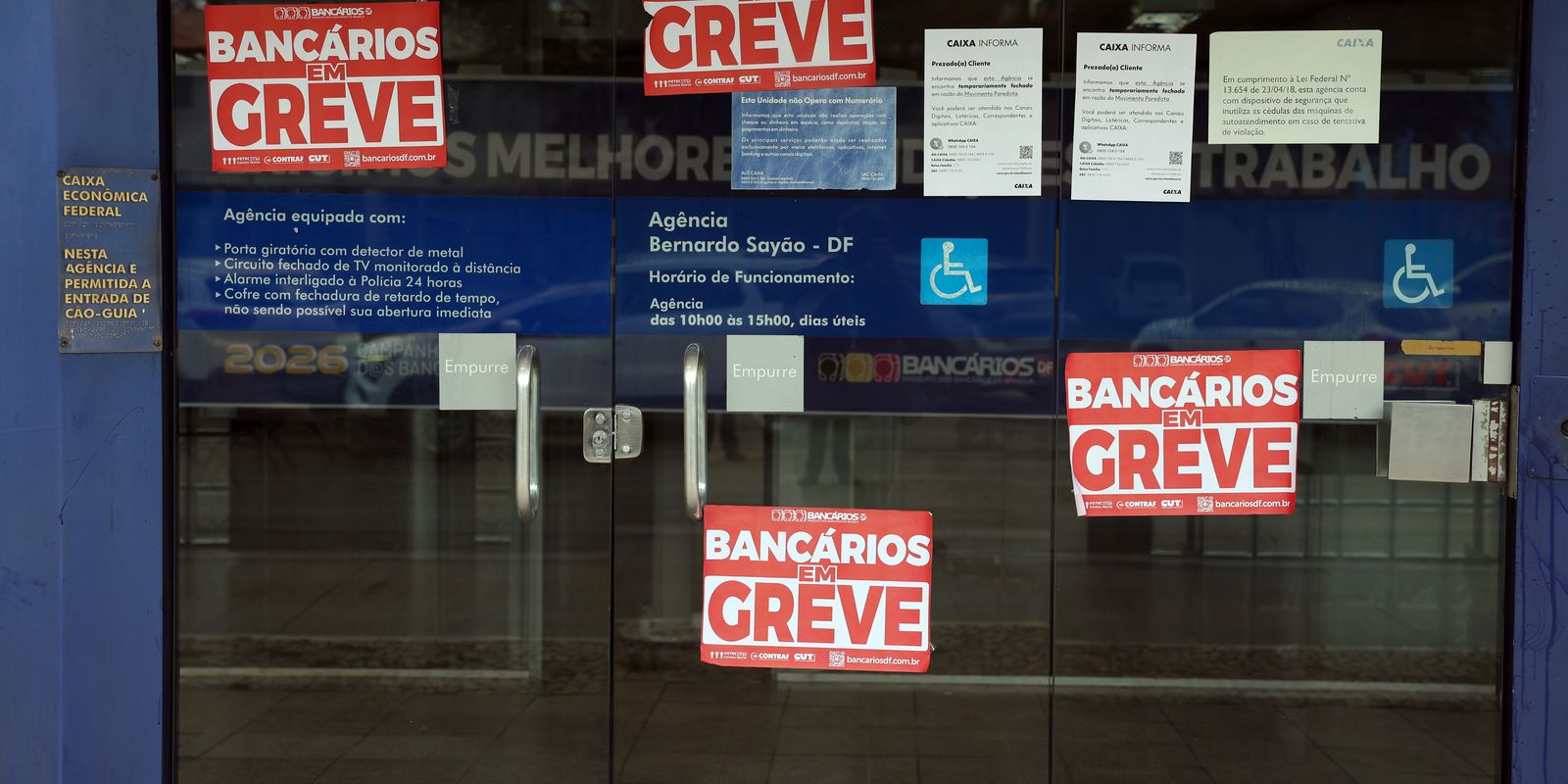 Trabalhadores mantêm greve da Caixa Econômica após rejeitar proposta