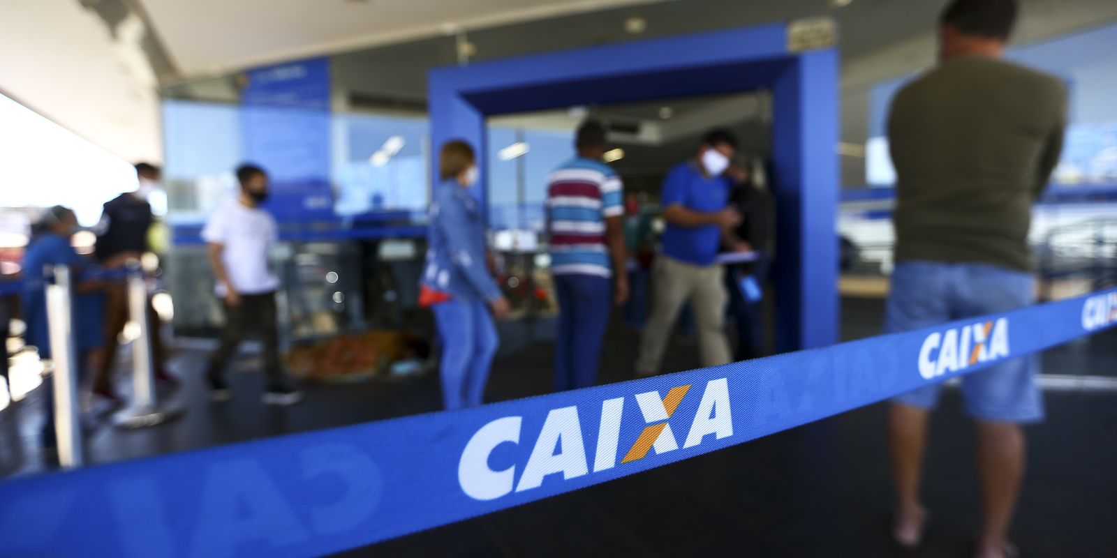 Beneficiários do Bolsa Família com NIS final 8 recebem pagamento nesta segunda