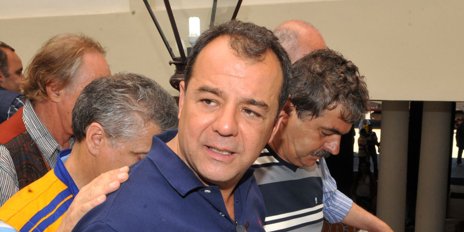 Sérgio Cabral é condenado pela Justiça do Rio por esquema de regalias em presídios