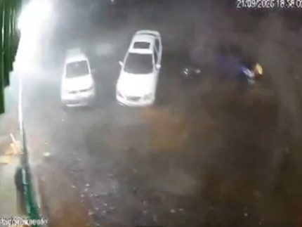 Carro é levantado do chão por possível tornado durante forte temporal no Paraná; veja