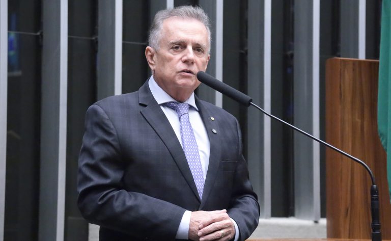 CCJ aprova projeto que torna obrigatória a separação de torcidas em arenas