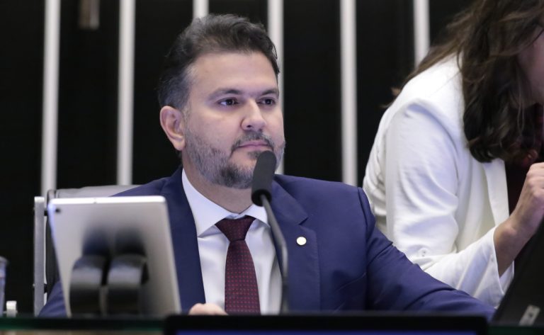 Comissão aprova isenção de impostos para tecnologia assistiva na Câmara