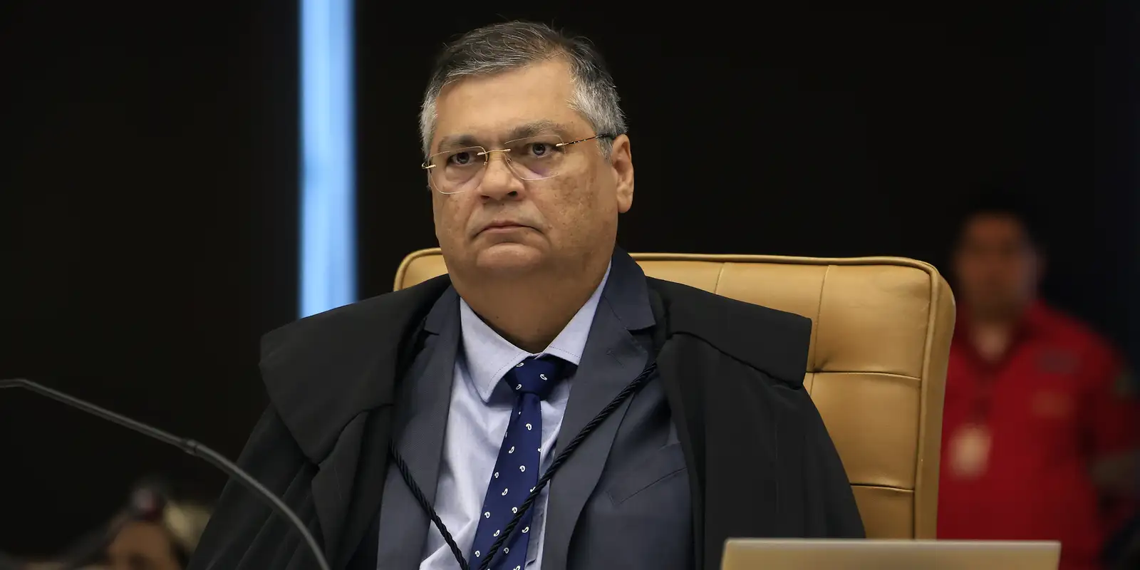 Flávio Dino cobra explicações no STF sobre elo entre Banco Master e instituto