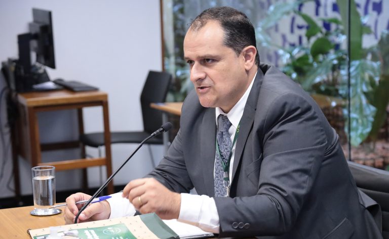 Diretor da Câmara destaca desafio de aproximar Legislativo do cidadão