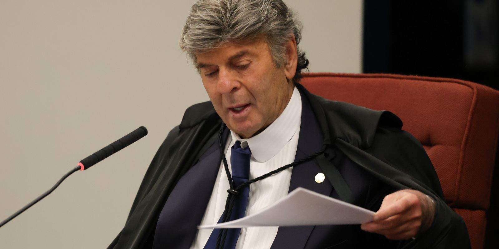 Luiz Fux assume relatoria de ação sobre registros no Senado