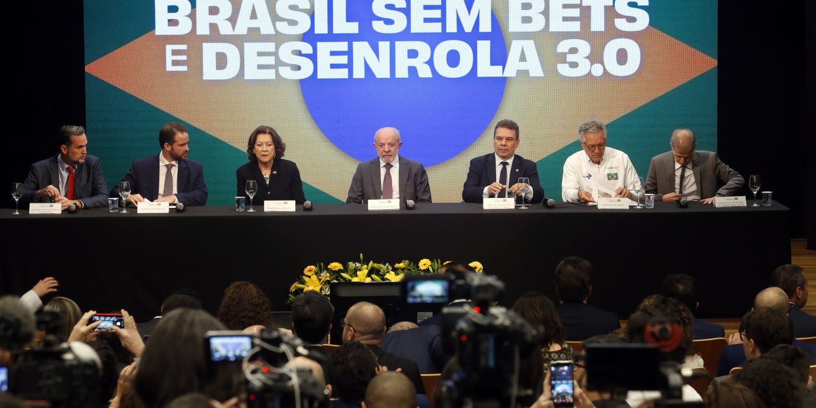 Lula lança Desenrola Brasil 3.0 com compra de dívidas e desconto mínimo de 90%