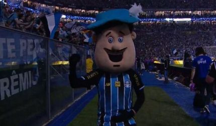 Grêmio coloca “valsa” após eliminar Inter em alto falantes da Arena. Entenda motivo!