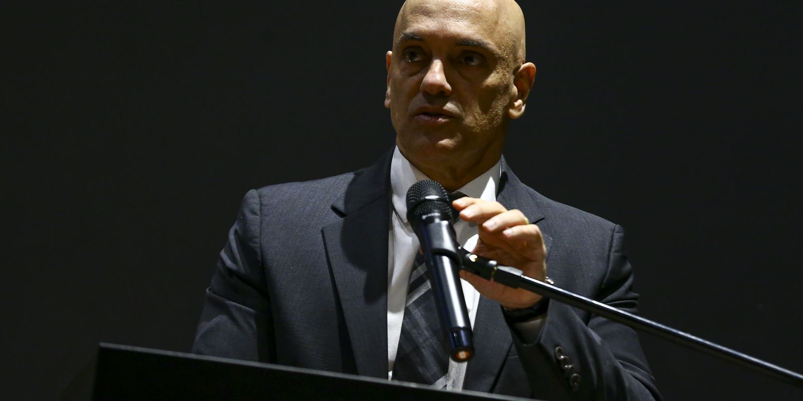 Alexandre de Moraes classifica investigação de Mendonça como inconstitucional