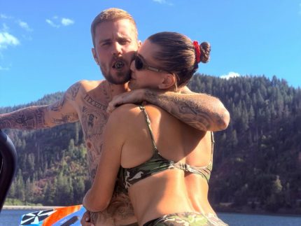 Justin Bieber abre álbum de férias com a família e crescimento do filho surpreende fãs