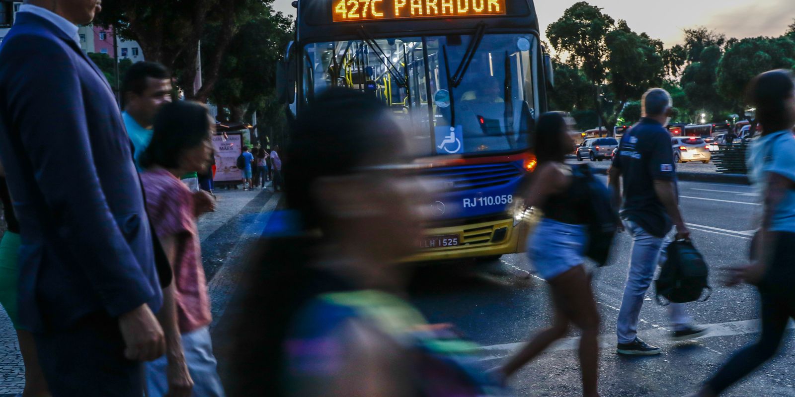 Como a solidão e o esgotamento aumentam a abstenção eleitoral no país