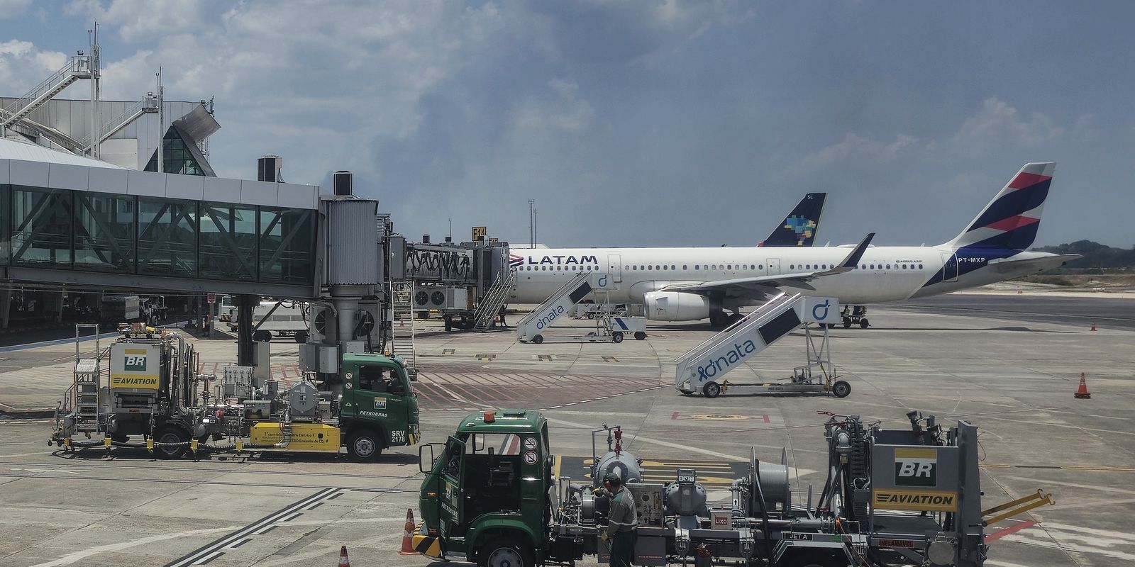 Petrobras eleva preço do querosene de aviação em 13,9% após tensões no Oriente Médio