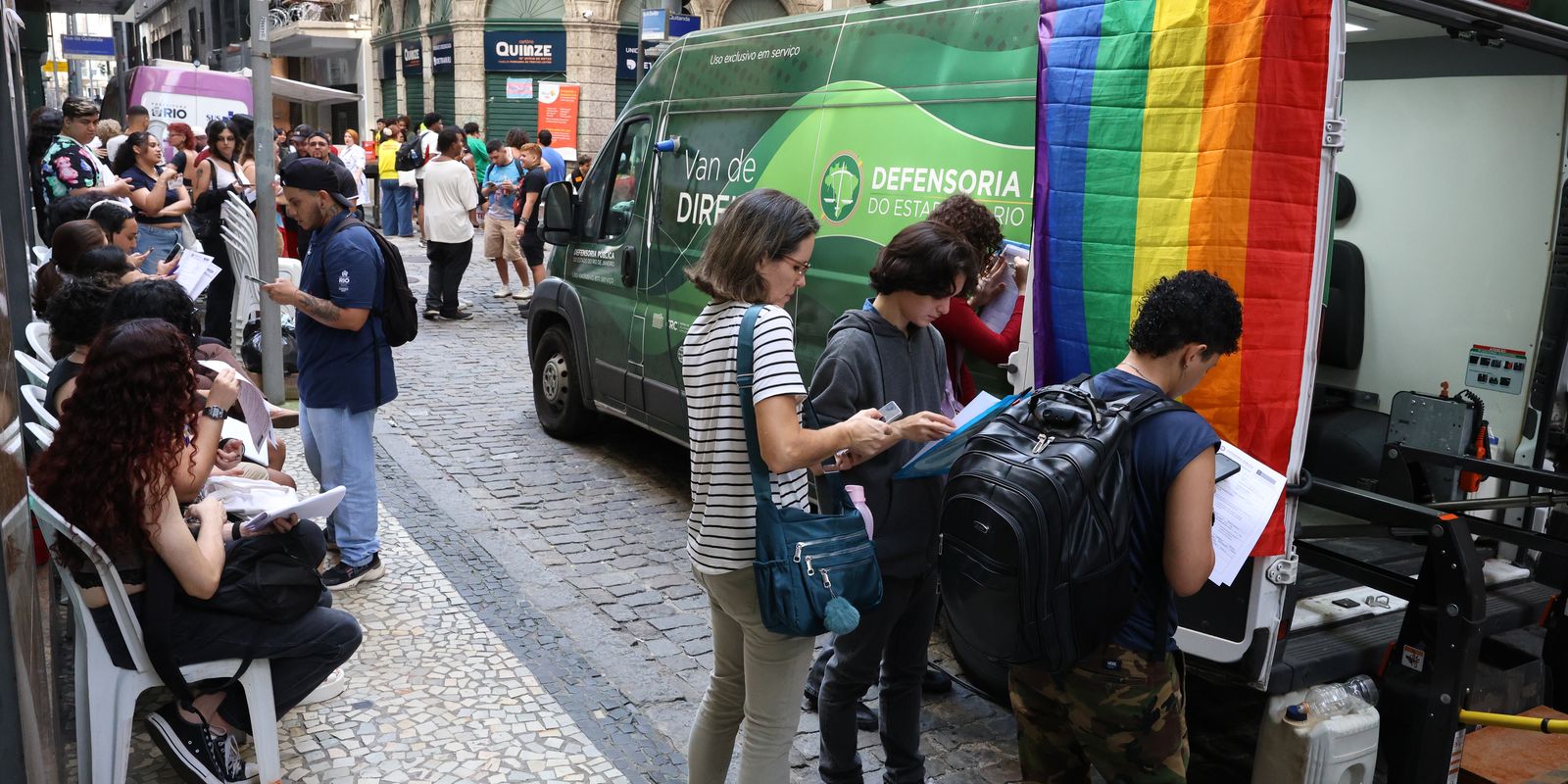 Quinta edição da Marcha Trans ocupa o centro do Rio em defesa da democracia