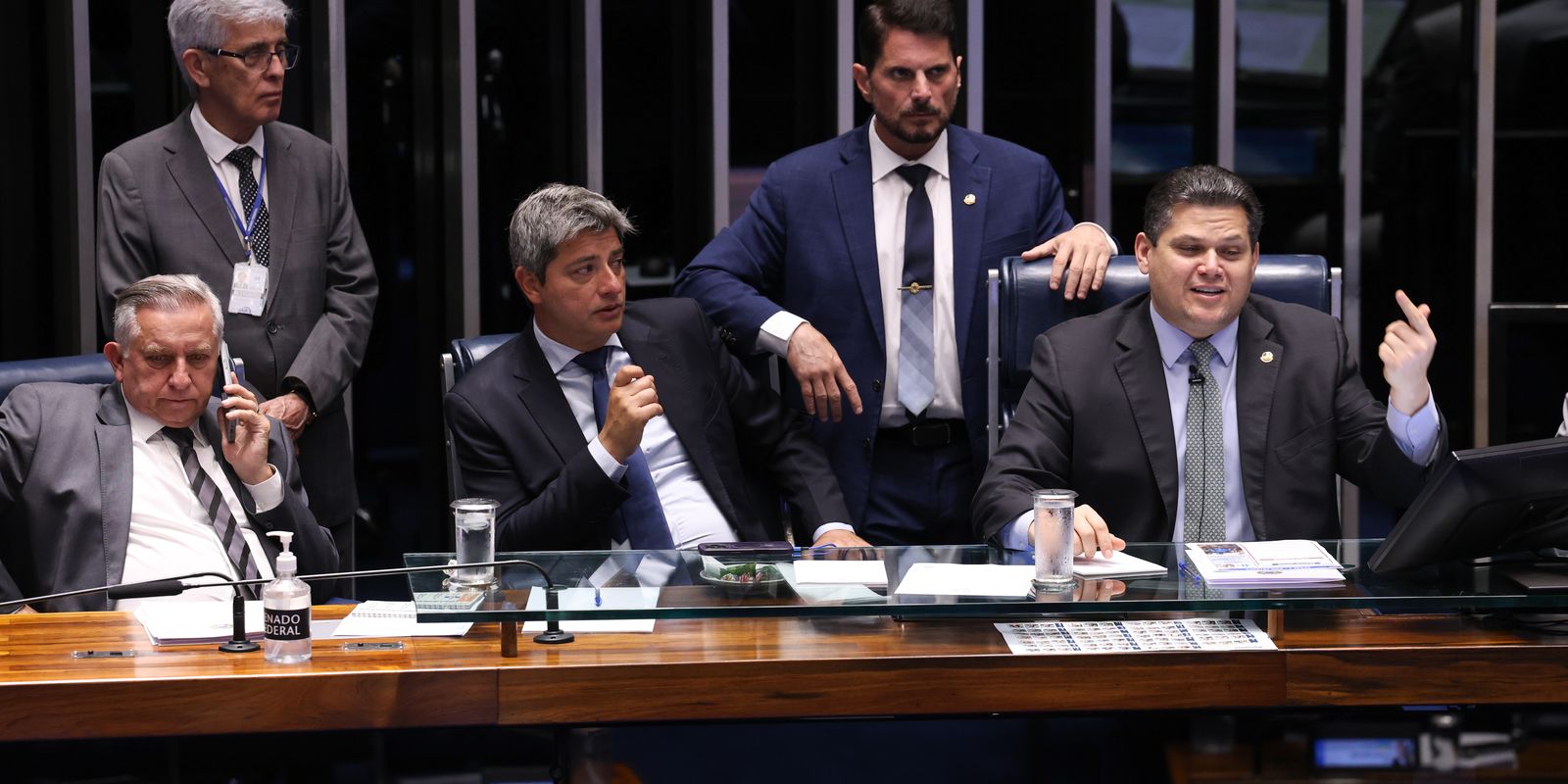 Davi Alcolumbre retira PEC da Segurança Pública da pauta de votações