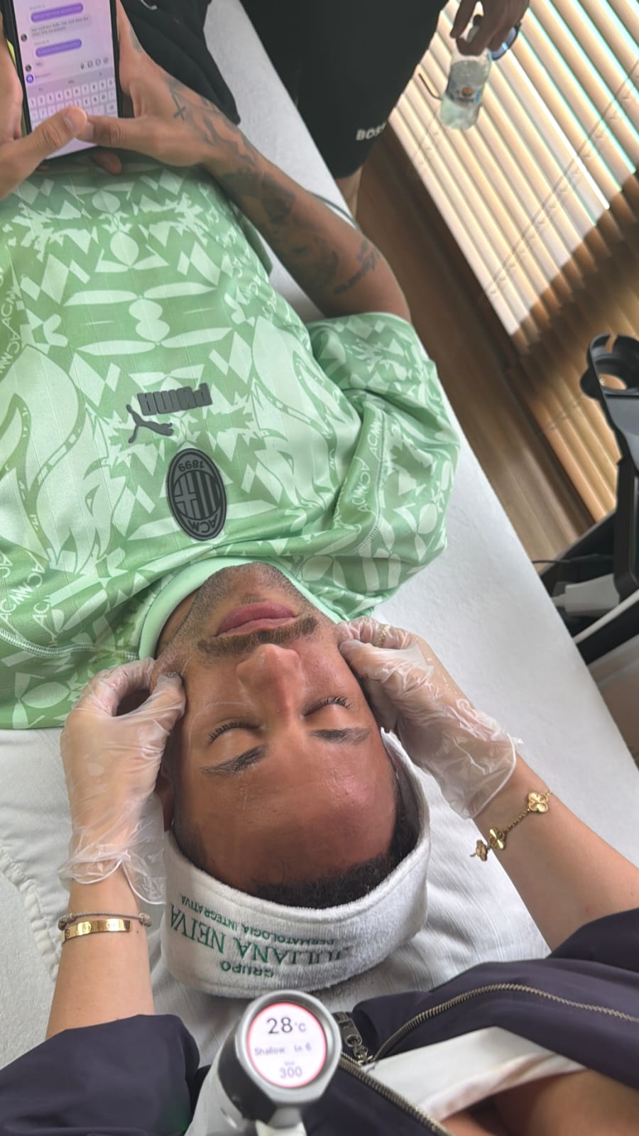 Além dos gramados! Neymar Jr. investe em tecnologia para cuidar da pele