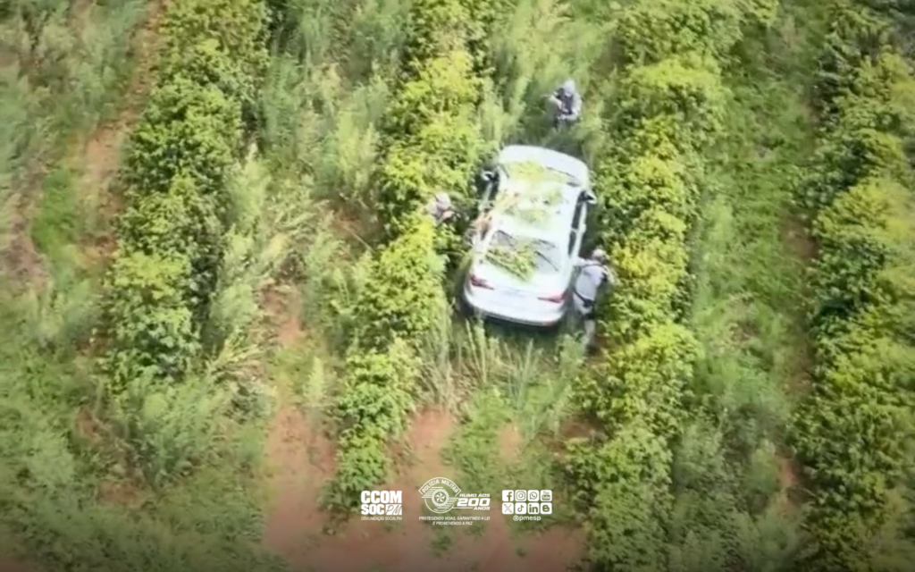 Carro usado em roubo a residência em Bauru é localizado e apreendido pela PM