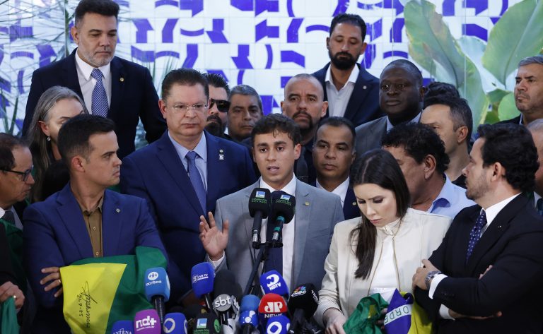 PL lidera bancada de deputados federais reeleitos e novos nomes na Câmara
