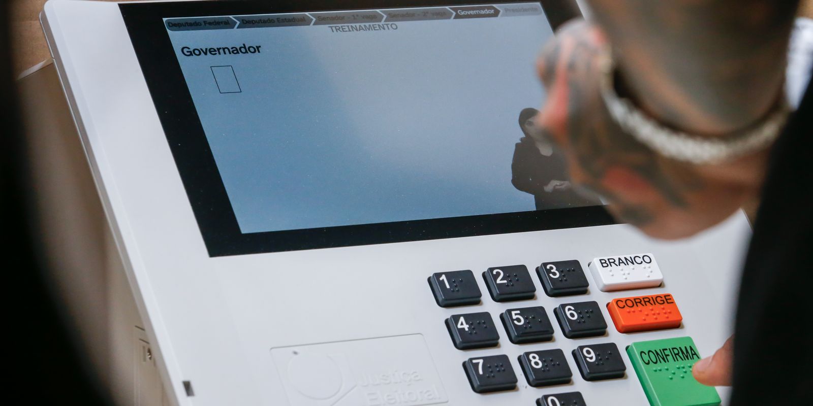 Fim da propaganda eleitoral e regras para inteligência artificial nas eleições 2026