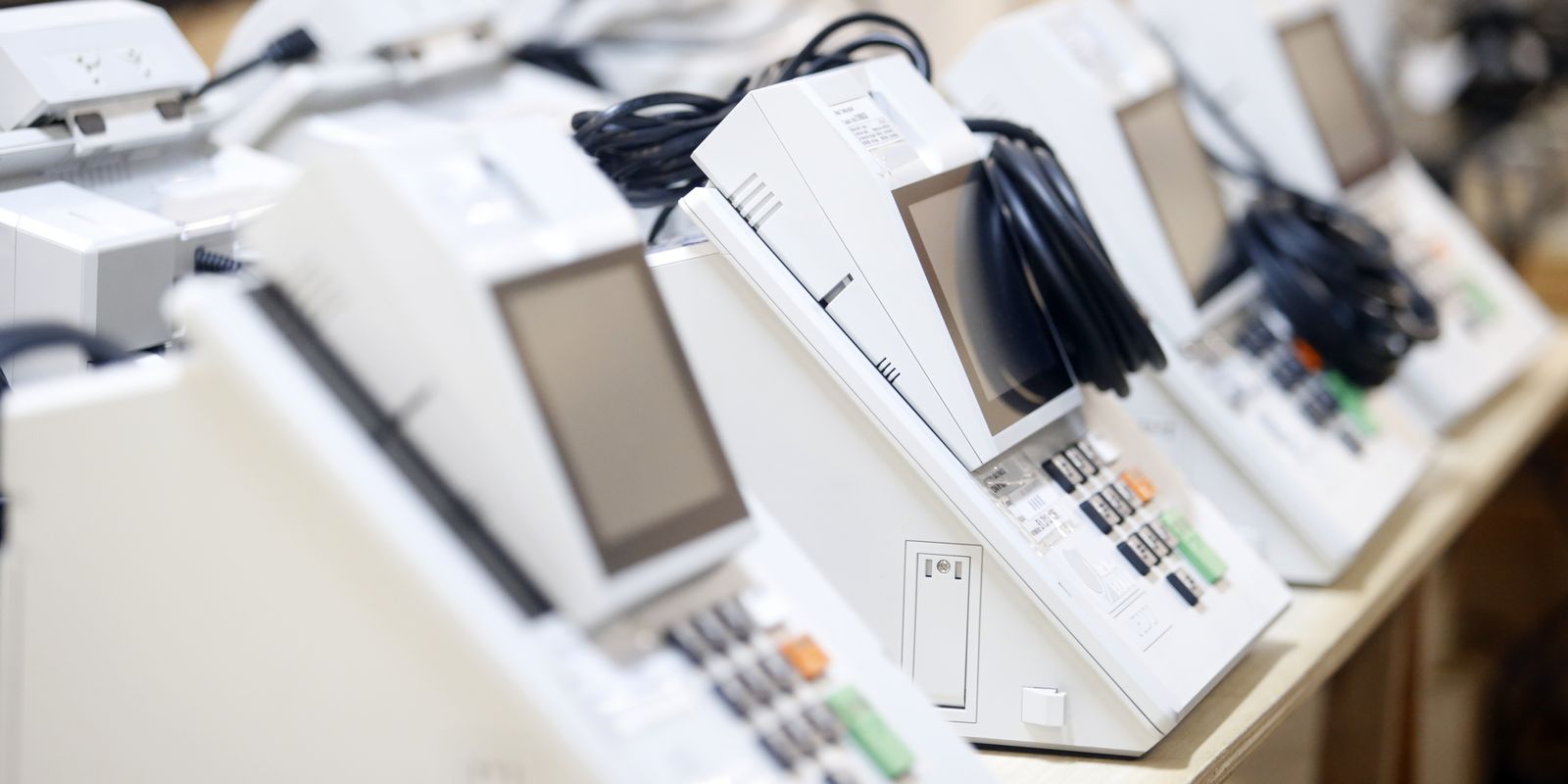 Estado de São Paulo inicia preparação de mais de 114 mil urnas eletrônicas