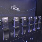 Flávio Bolsonaro muda de posição e decide participar do debate da Band no domingo