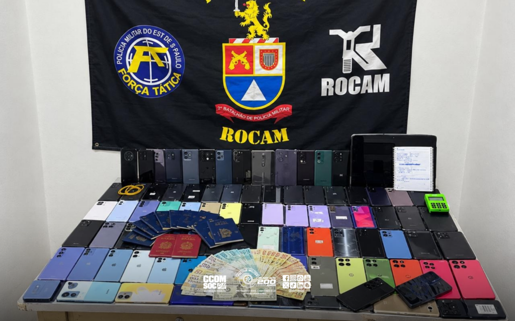 Força Tática apreende 86 celulares e 17 passaportes em imóvel no Centro de SP