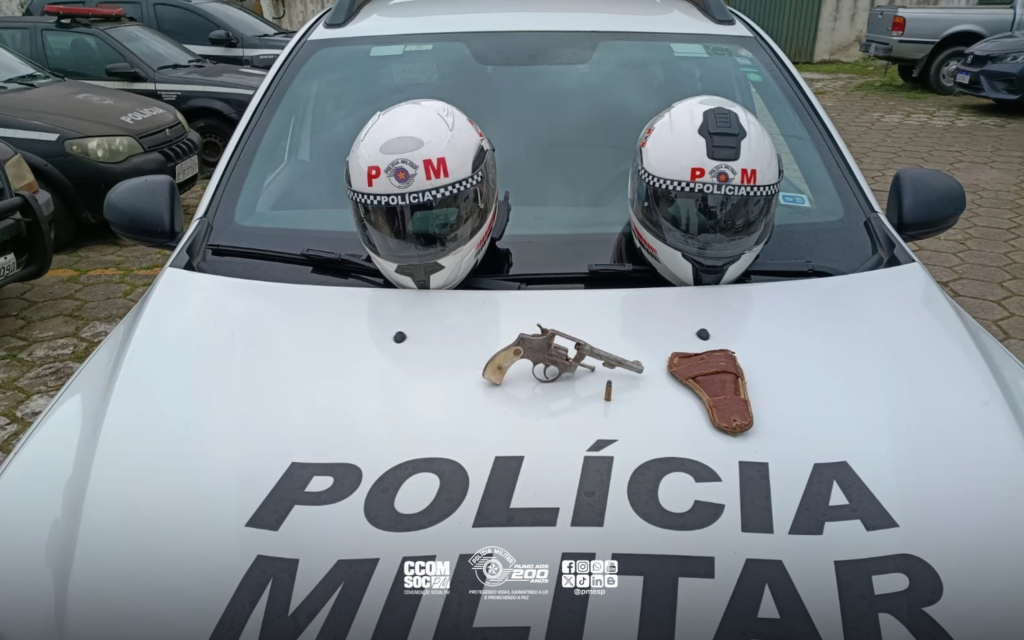 Homem é preso por porte ilegal de arma de fogo após denúncia em Caçapava