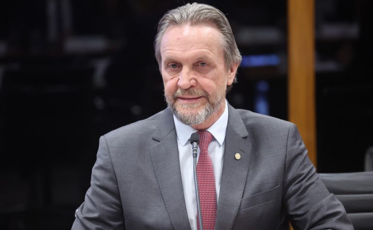 Líder do PT apoia votação para elevar teto do MEI nesta semana na Câmara