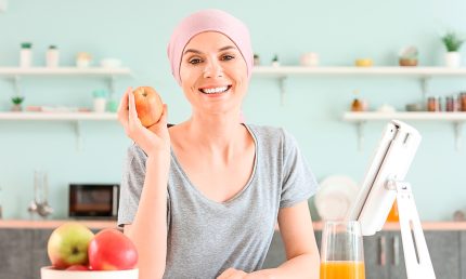 Lua Blanco, o Outubro Rosa e o alerta que fica: alimentação como aliada na prevenção do câncer