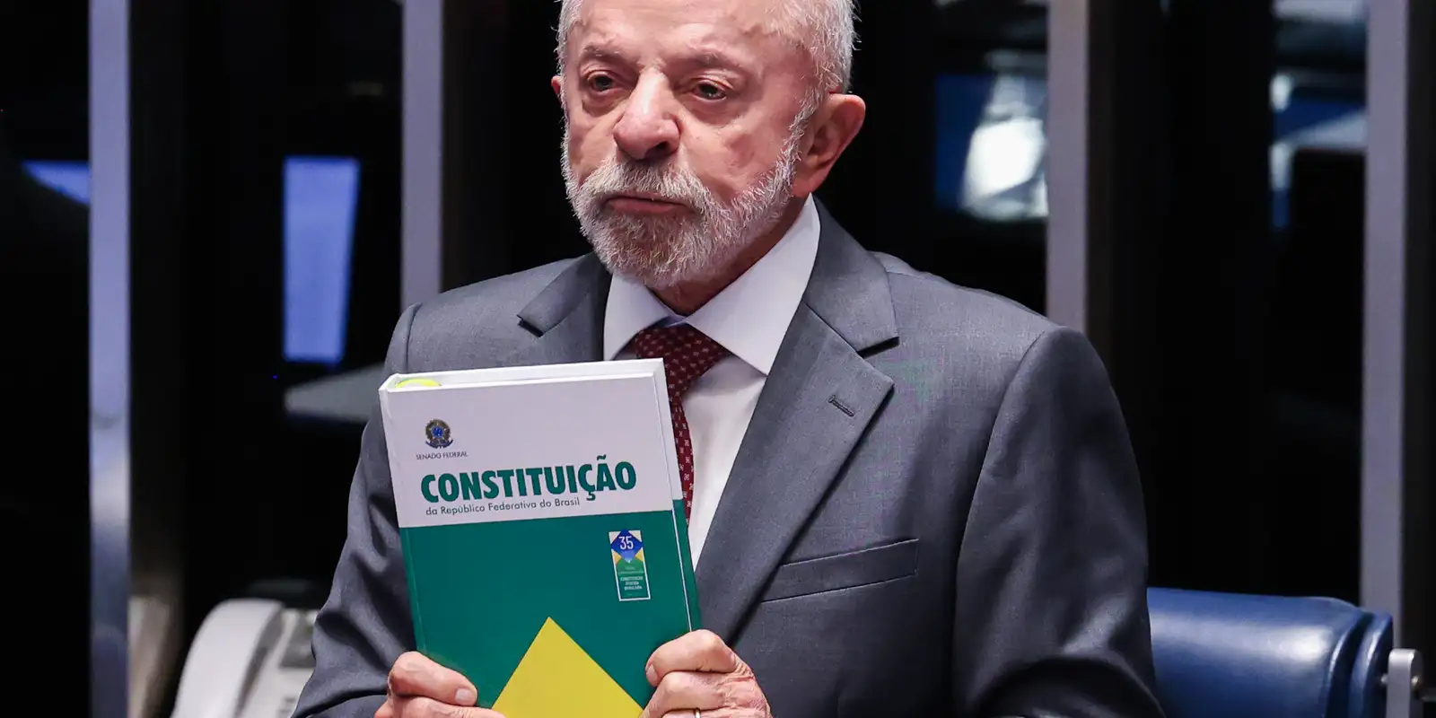 Luiz Inácio Lula da Silva faz campanha em Minas Gerais e celebra escala 6x1