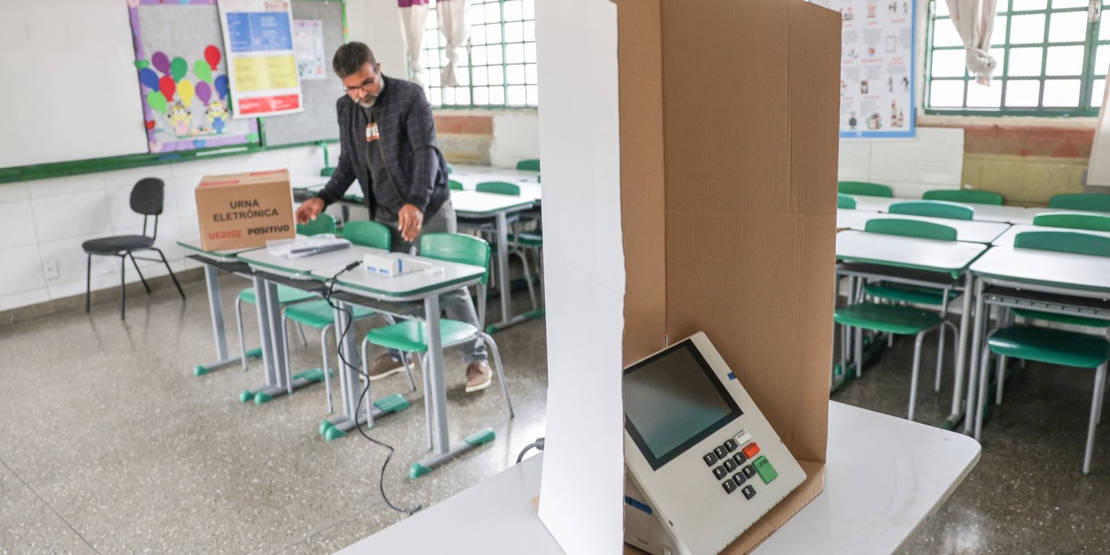 São Paulo troca 32 urnas eletrônicas após falhas no início da votação