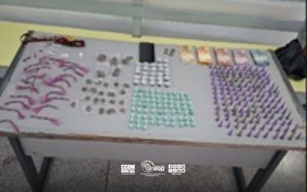 PM flagra traficante com 264 porções de cocaína e maconha em Barueri