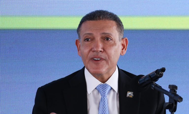 Presidente do TSE diz que prorrogação da votação exigiu ações de emergência