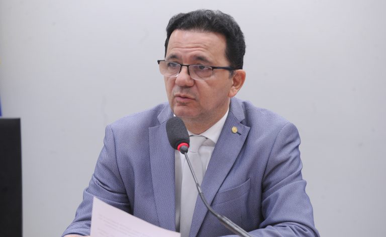 Projeto de lei classifica adulteração de alimentos como crime hediondo