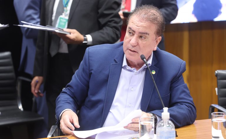 Projeto veda cobrar dívida trabalhista de empresas fora da ação original