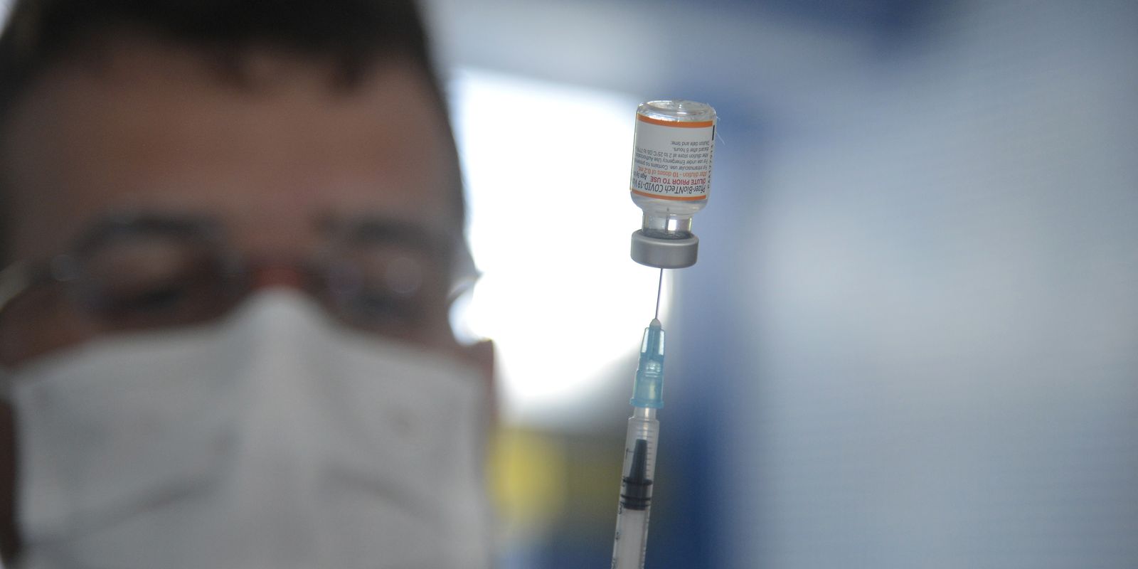 Desinformação em saúde atinge quase 90% dos conteúdos virais, diz Lupa
