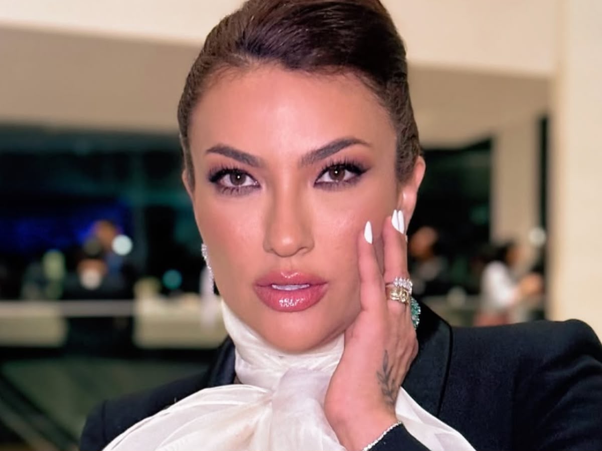 Thayse se pronuncia após demissão do SBT e rebate críticas: “Só me arrependo do que não faço”