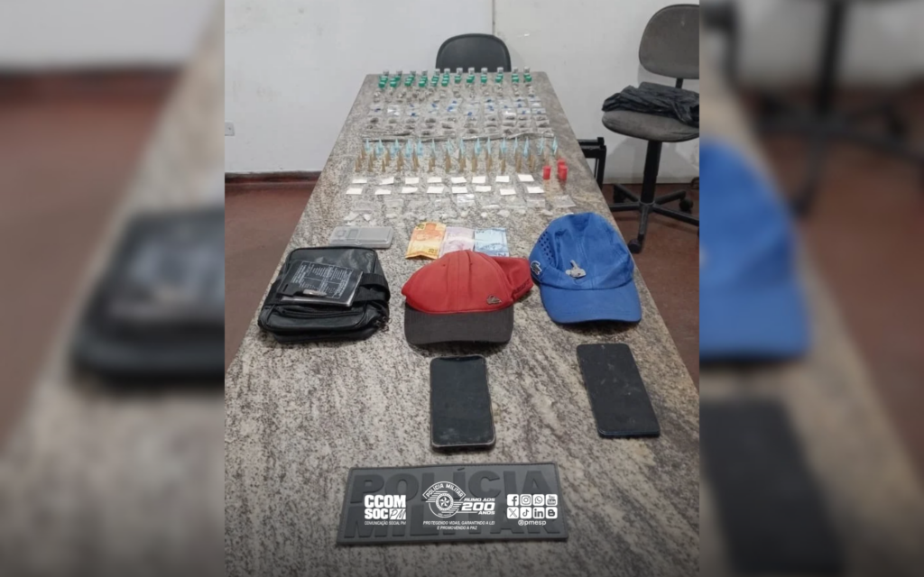 Traficante é preso e PM apreende 271 porções de drogas em Itapevi
